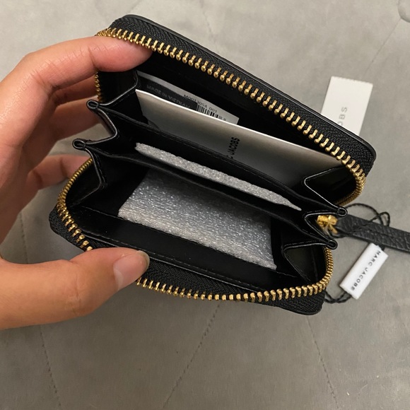 *SOLD* Marc Jacobs Pebbled Empire City Wallet NWT - Picture 6 of 7